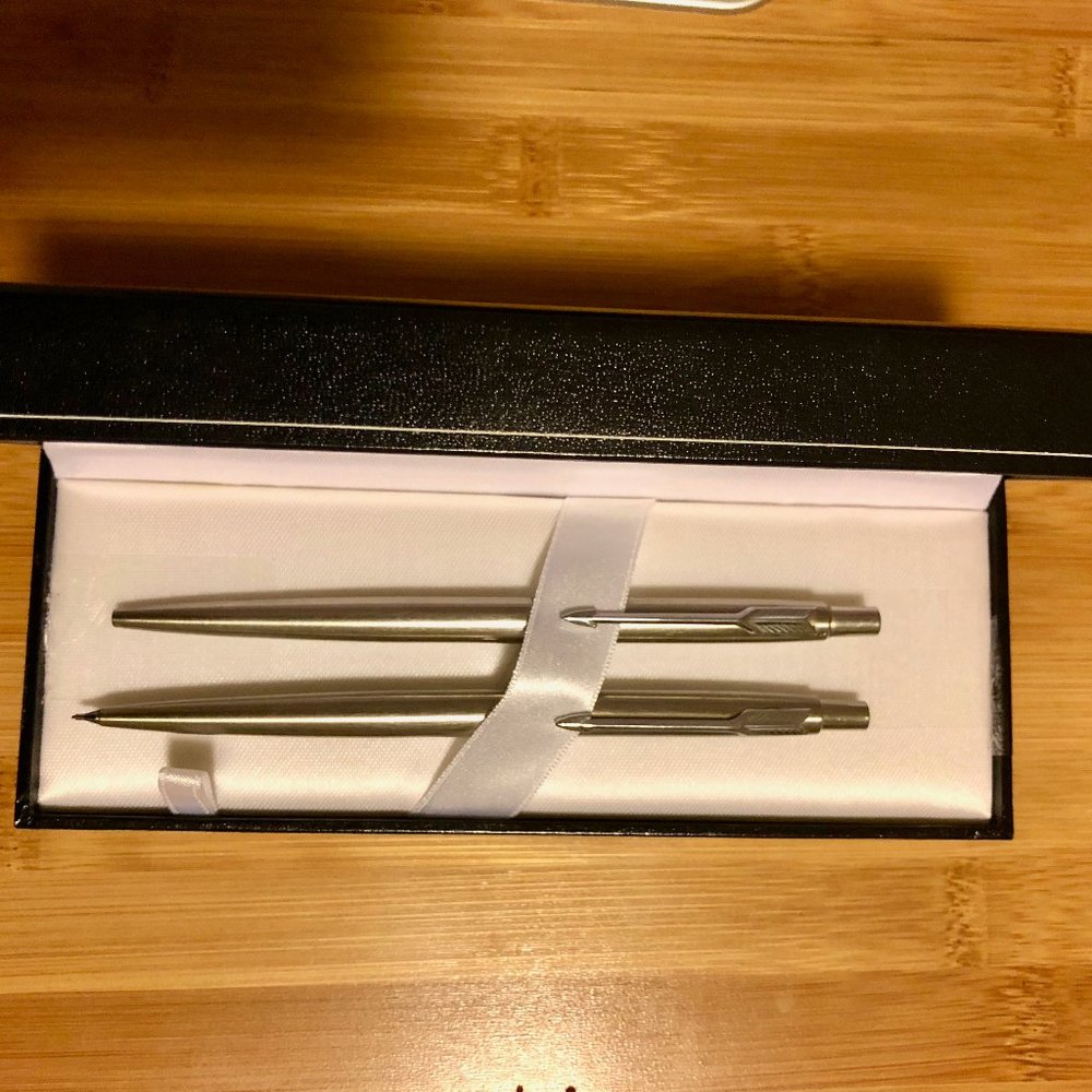 PARKER STAINLESS STEEL PEN SET
